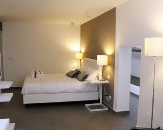Town House Messina - Messina - Schlafzimmer