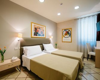 موديكا إن سنتو، بي دبليو بريميير كوليكشن - راغوزا - غرفة نوم