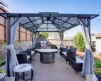Pinole Oasis with Gazebo and Gas Grill Close to Napa - Pinole - Patio