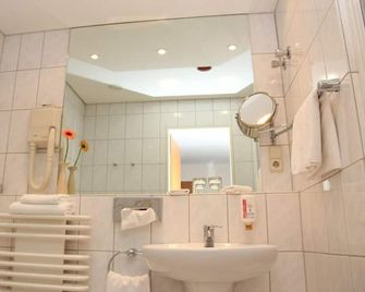 Hotel Ascania - Aschersleben - Badkamer
