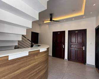 Golden Sands Cherai - North Paravoor - Rezeption