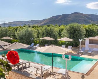 Tramonto Ibleo Resort - Avola - Pool