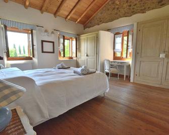Rustico Villa Marciaga With Pool - Costermano - Habitación