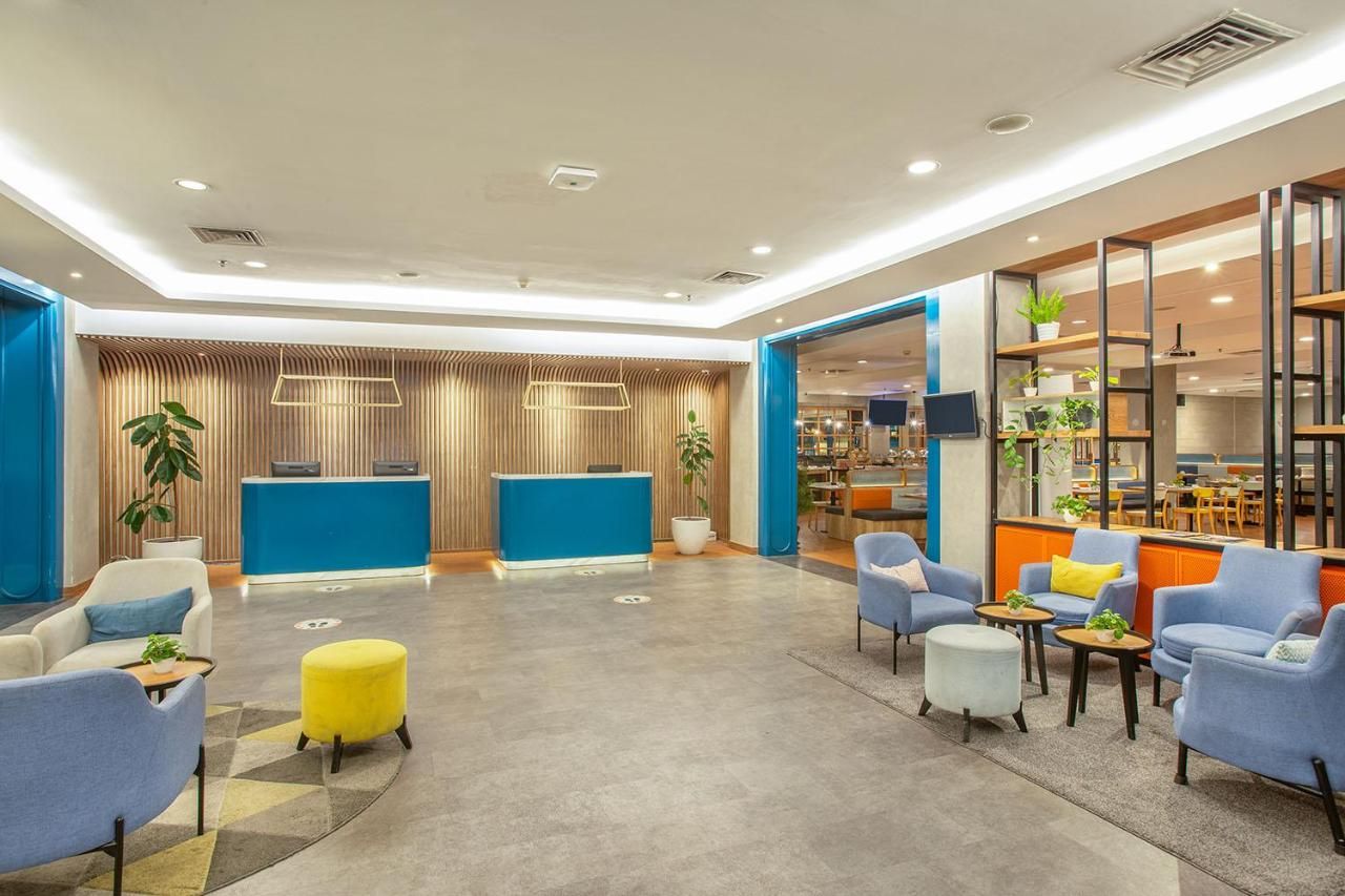 1o1 Urban Jakarta Kelapa Gading thumbnail 3