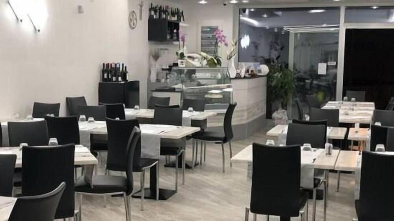 B&B Brezza Marina & Ristorante Shoreline