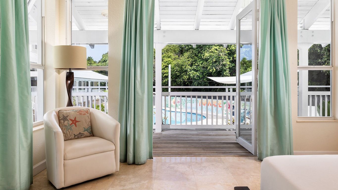 Dolphin Point Villas