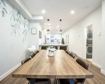 Superbe Appartement Authentique Monlimoilou - Québec City - Dining room