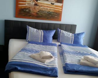 Hotel Ackermann - Riedstadt - Slaapkamer