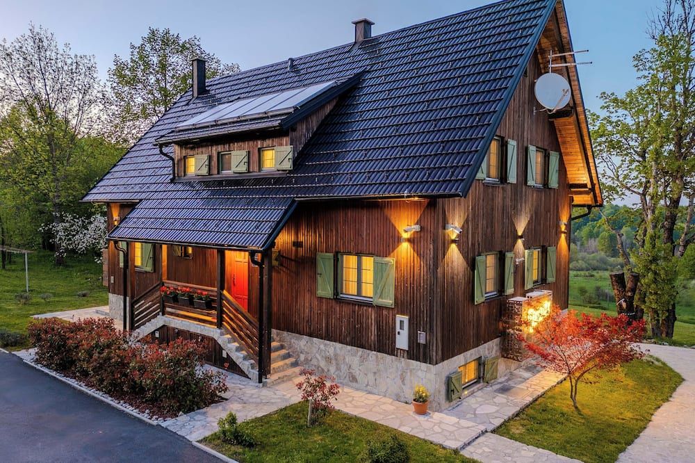 Tesla's Gastro House Plitvice - פליטביצ'קה יזרה - בניין