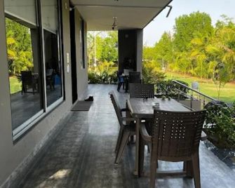 Krushnashray Farms Sanand Gujarat - Ahmedabad - Patio