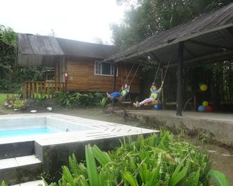 Hosteria cabañas la Estancia Mindo - Mindo - Pool