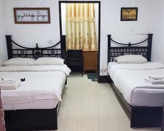 Taunggyi Golden Wing Motel 2 - Hostel - Taunggyi - Bedroom