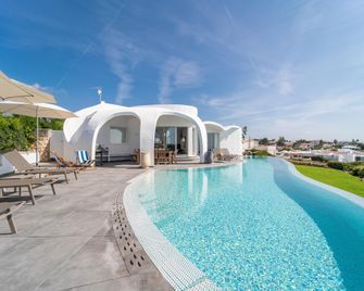 Villa Gaudina - Villa With Private Pool. Free Wifi - Punta Prima - Pool