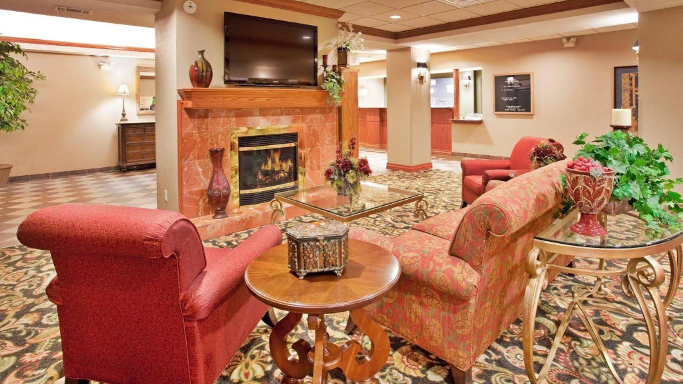 Holiday Inn Express & Suites Columbus