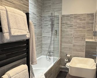 Hotel Bellevue - Amboise - Bathroom