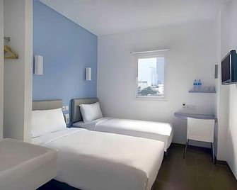 Amaris Hotel Senen - Yakarta - Habitación