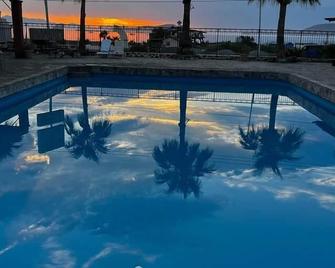 Hotel Villa Vittas Resort - Bahía de los Ángeles - Alberca