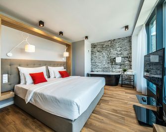 Up Hotel Budapest - Budapest - Bedroom