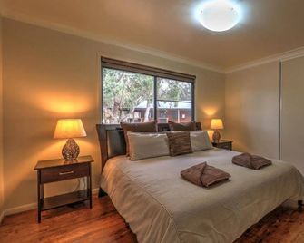 Sommerville Valley Tourist Park - Stanthorpe - Bedroom
