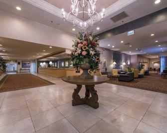 Grand Vista Hotel - Simi Valley - Recepción