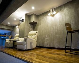 King Park Avenue Hotel Bangkok - Bangkok