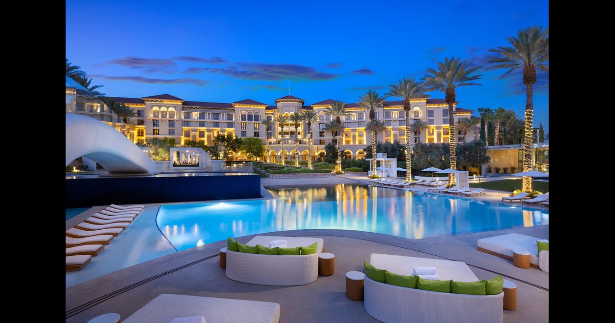 Interfaccia moderna del portale Verde Casino che mostra una selezione di slot machine popolari