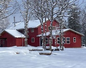 Abundant Activities for Adventurous People - Goldendale - Building