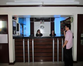 Halina Drive-Inn Hotel Sta. Mesa - Manila - Resepsiyon