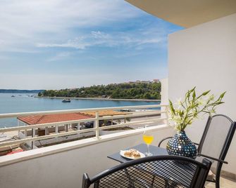 Hotel Perla - Rogoznica - Balkon