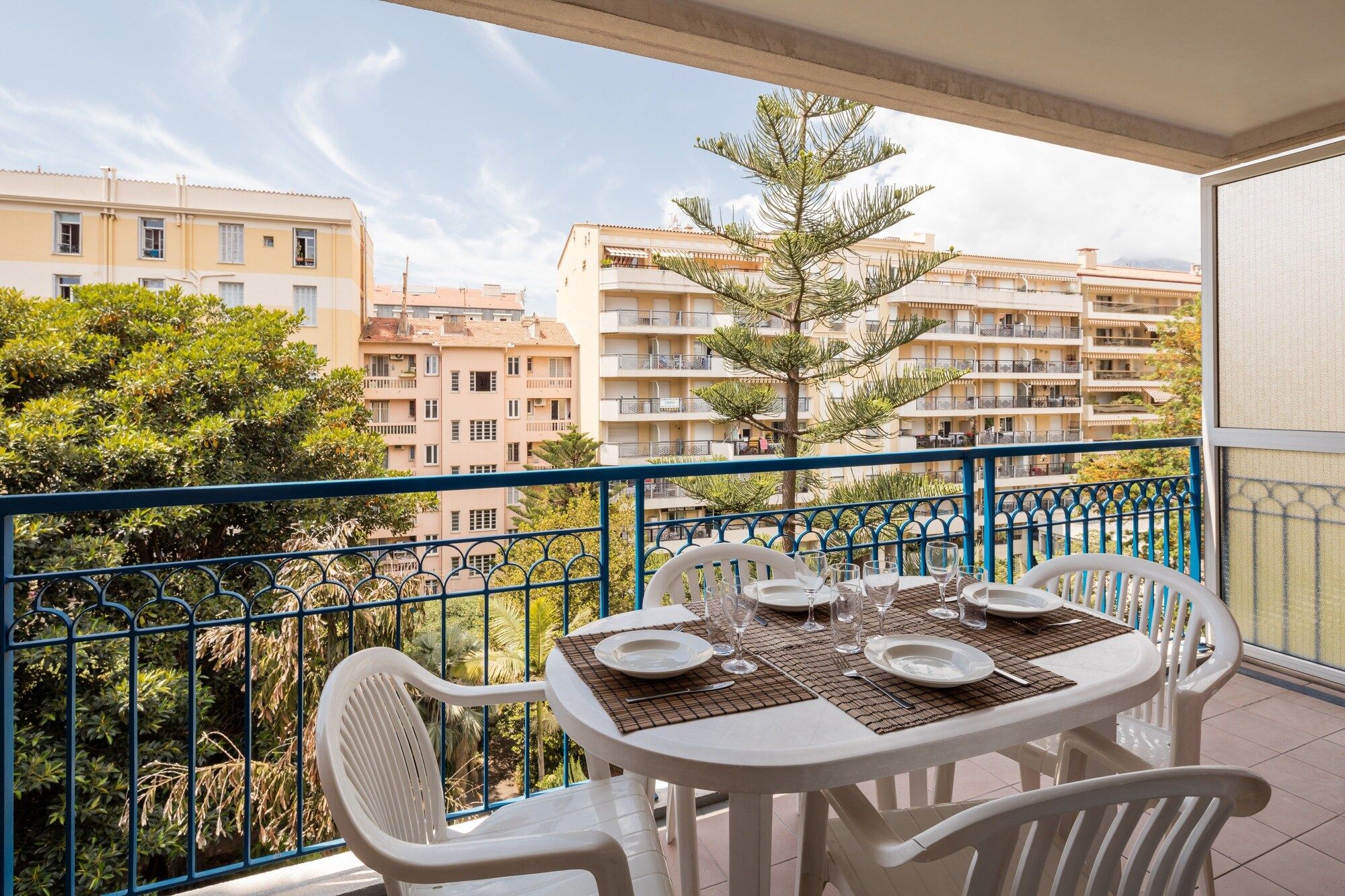 Résidence Pierre & Vacances Les Rivages Du Parc - Menton - Balcony