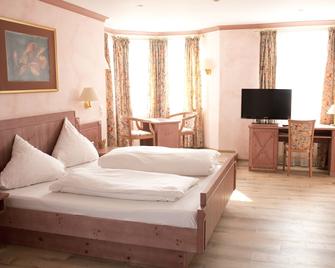 Hotel Hirsch - Rothenberg - Bedroom