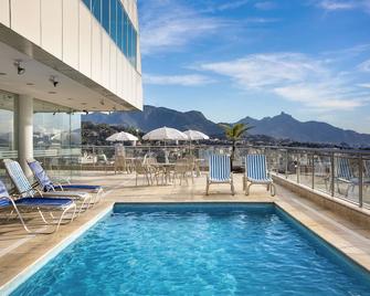 Windsor Asturias Hotel - ריו דה ז'ניירו - בריכה