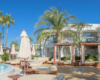Destino Pacha Ibiza - Adults Only - Entrance to Pacha Club Included - Ibiza - Pool