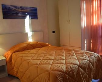 Hotel Il Boschetto - Tolentino - Habitación