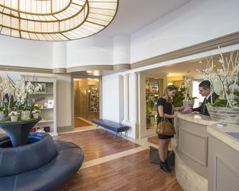 Cristal Hôtel & Spa - Cannes - Recepcja