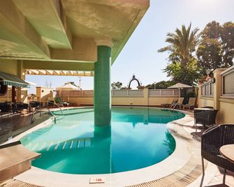 地中海酒店 - Rhodes (羅得斯公園) - 羅德鎮 - 游泳池