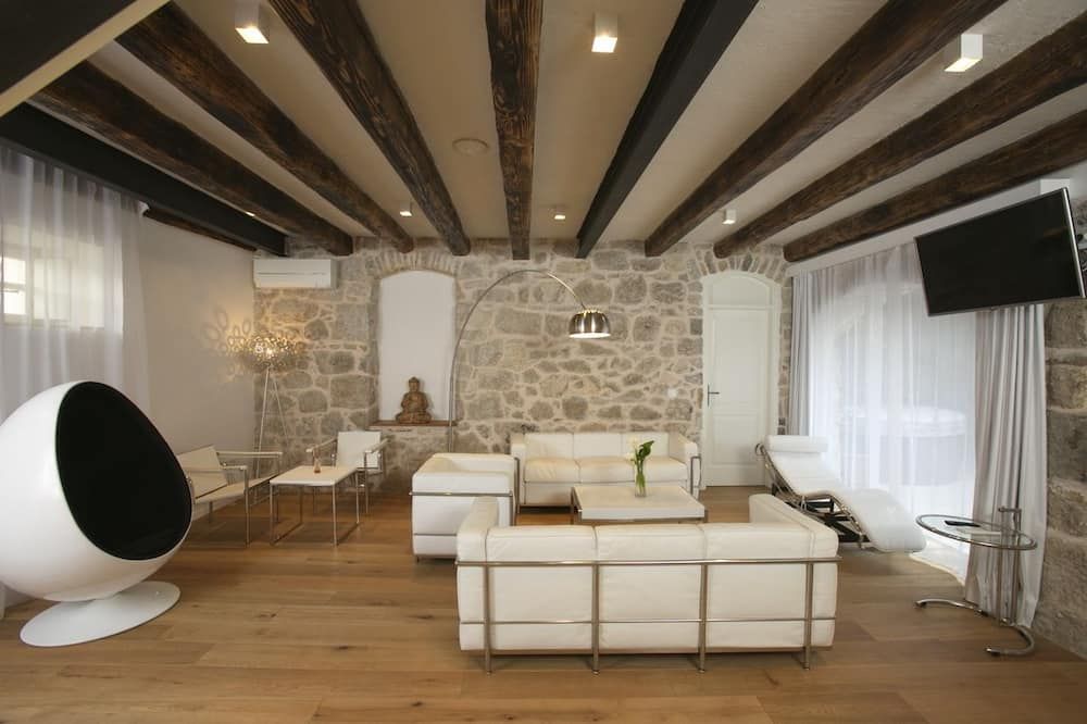 Divota Apartment Hotel - Split - Wohnzimmer