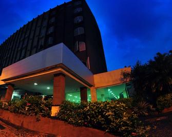 Biss Inn Hotel - Goiânia - Building