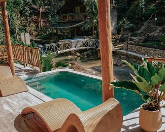 Mayana - Carcar - Pool