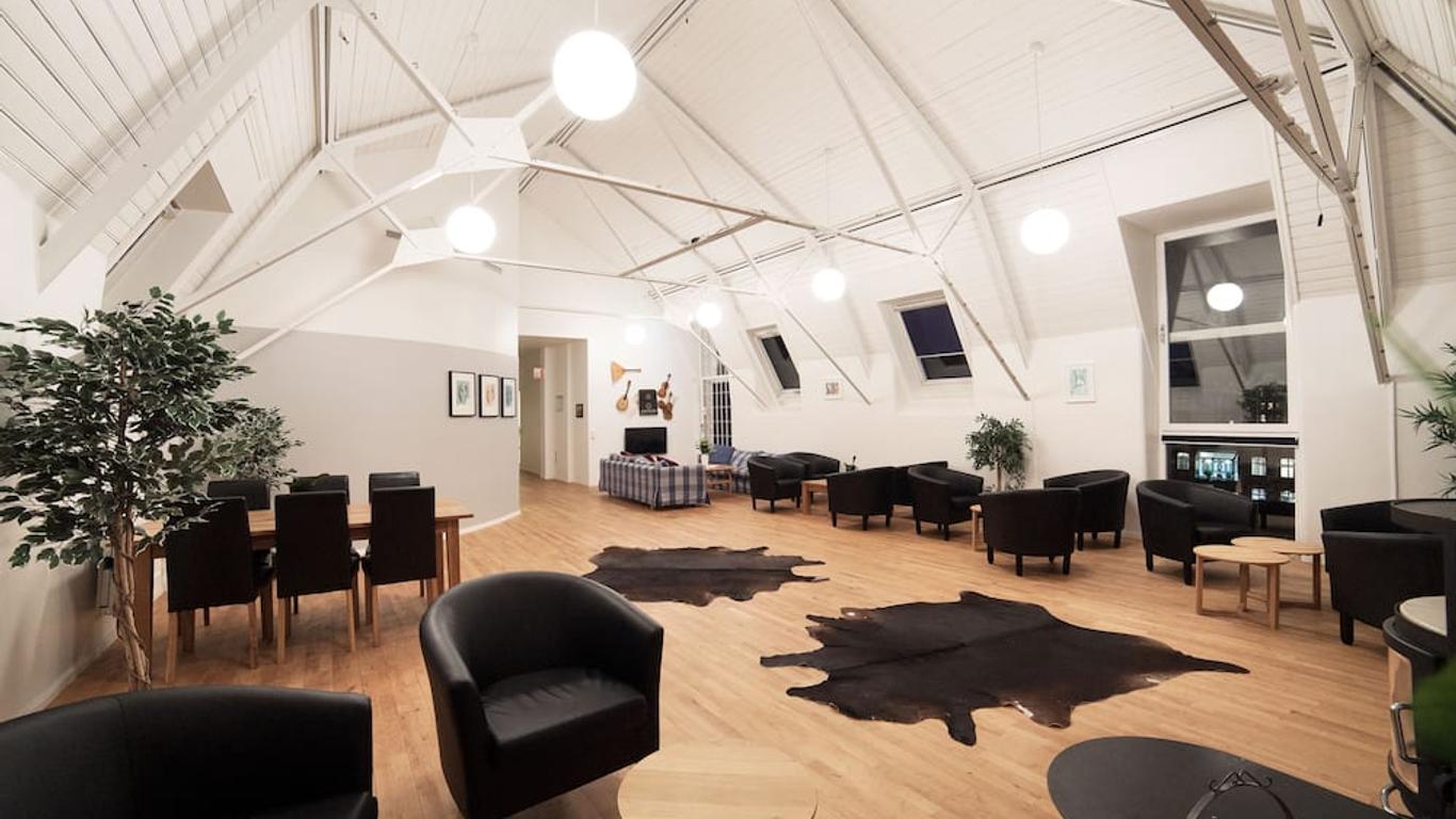 برونوفا هوتيل آند فاندرارهيم