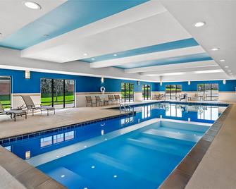 Hampton Inn Omaha/West Dodge Road (Old Mill) - Omaha - Pool
