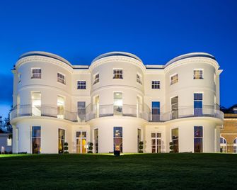 Mercure Gloucester Bowden Hall Hotel - Gloucester - Building