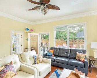 Mandy's Veranda by Lucky Savannah - Savannah - Sala de estar