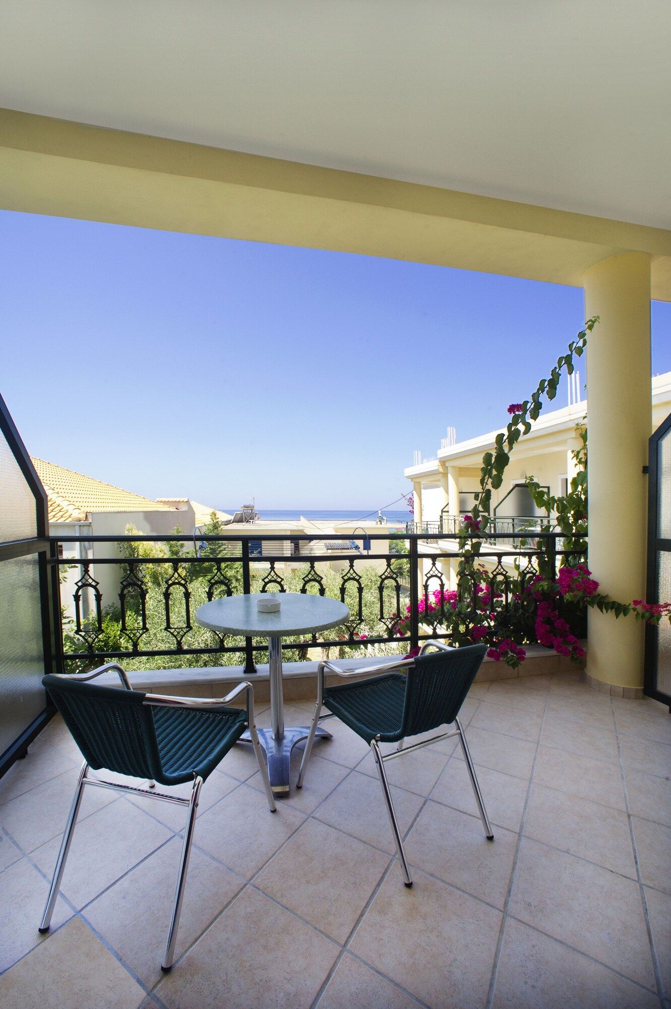 هوتل لوكاس فراتشوس