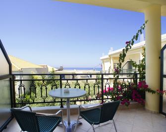 Hotel Loukas Vrachos - Vrachos - Balcony