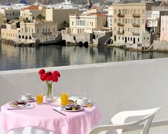 Sea Colours - Ermoupoli - Balkon