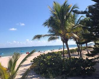 4145 By The Sea Inn & Suites - Lauderdale-by-the-Sea - Beach