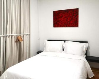 Amadora Boutique Hostel - Amadora - Bedroom