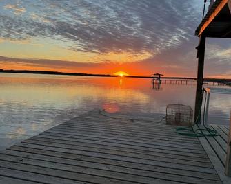Sunset Bay Pelican Cottage - Port Lavaca