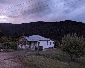Omeo acreage getaway in the Victorian High Country - Omeo - Будівля
